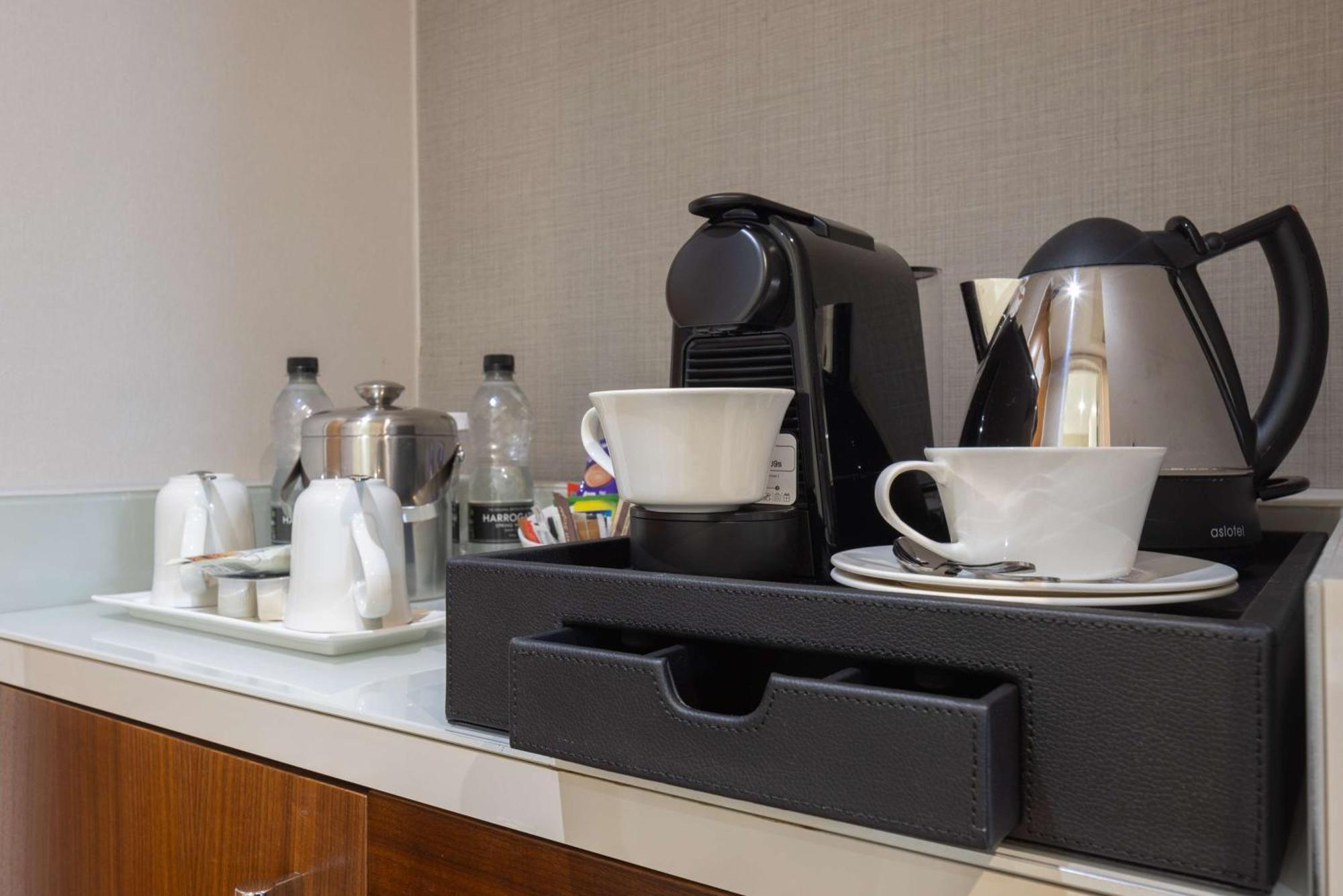 Hilton Centre 4*
